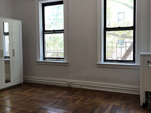3rd image of 30-36 34th St #2B