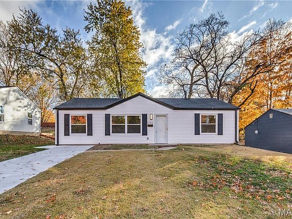 2nd image of 9722 Lorna Ln