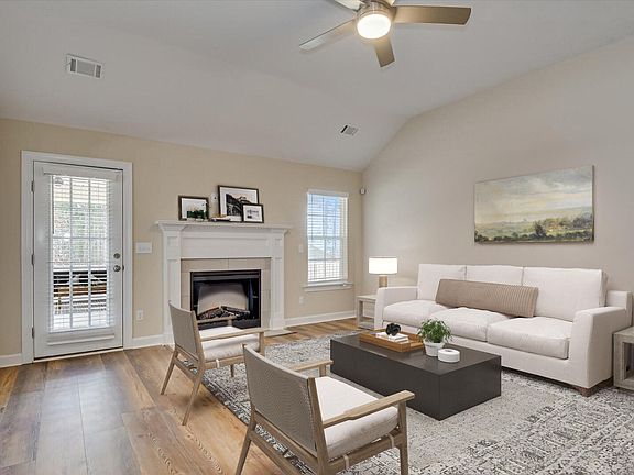5th image of 3326 Stockport Drive