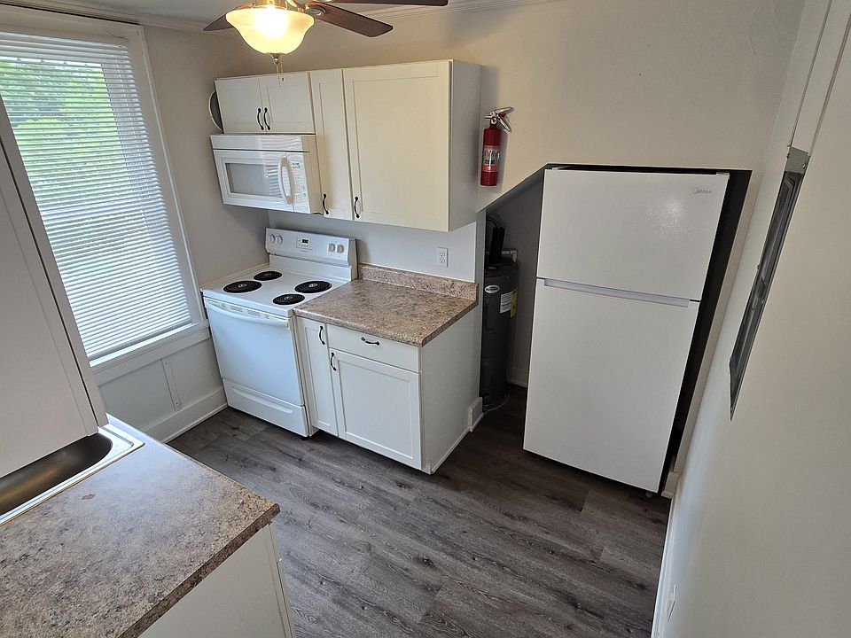 1st image of 426 N Jameson Ave #1/2