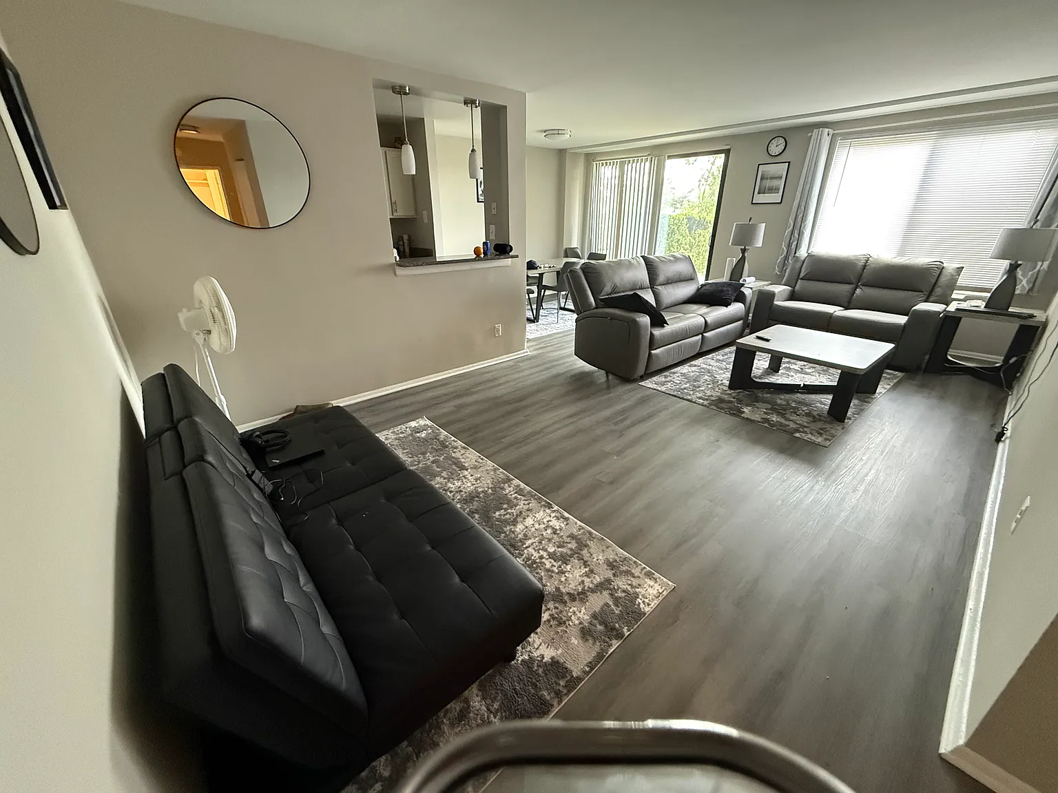6702 Belcrest Rd — Photo 4