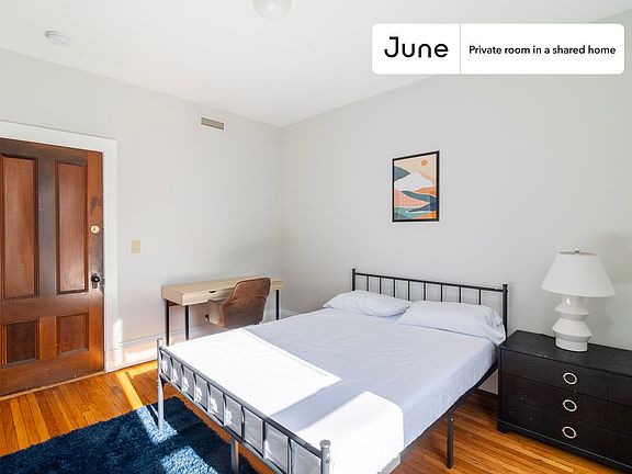 2nd image of 76 Easton St #3C