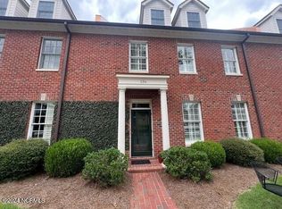 136 N Washington St, Washington, NC 27889