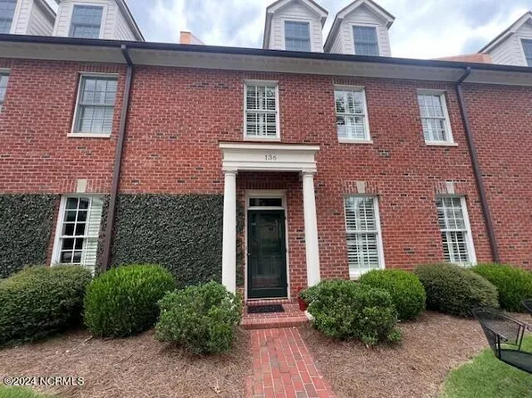 136 N Washington St, Washington, NC 27889