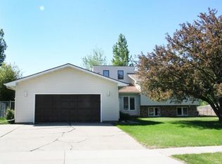 2316 S Flickertail Dr S, Fargo, ND 58103