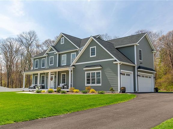2nd image of 14 Sawmill Ct