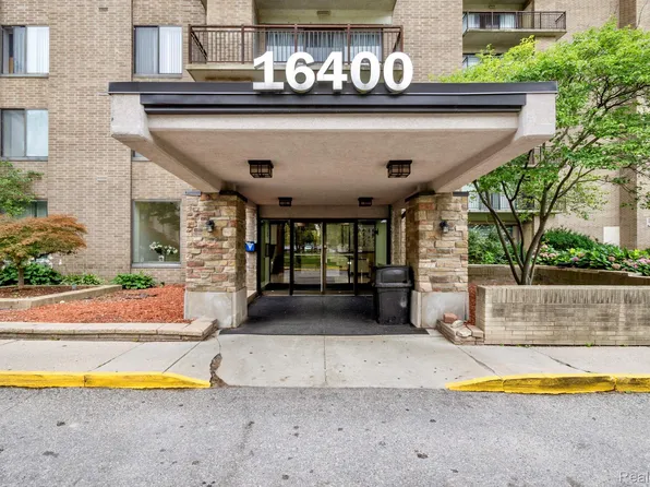 16400 N Park Dr APT 810, Southfield, MI 48075