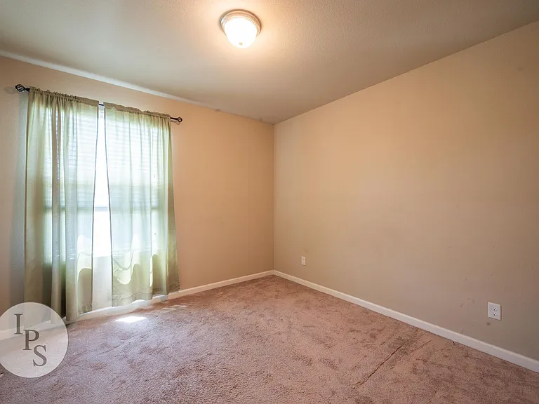 6414 W Norwich Ave — Photo 14