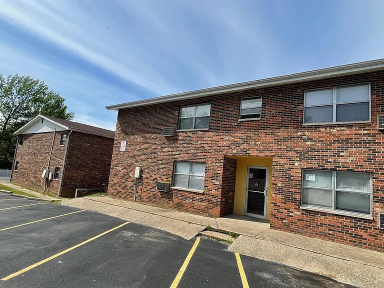 1007 E Park St #19 — Photo 11