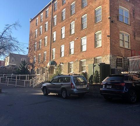 2nd image of 247 N Shippen St Ste 11
