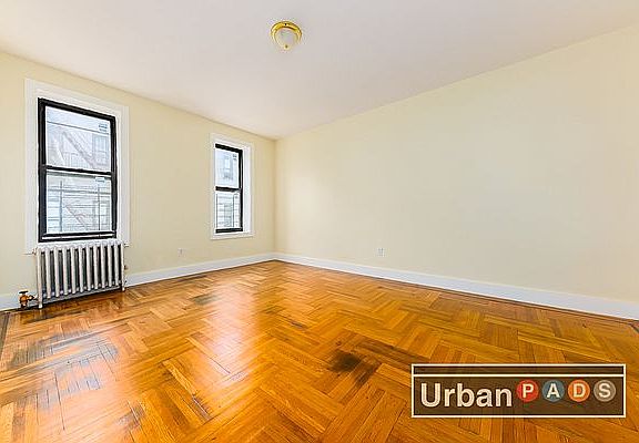 2nd image of 60 Clarkson Ave #4R