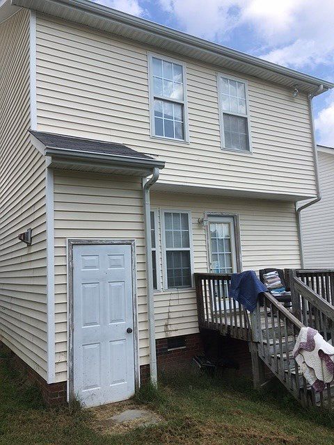 2nd image of 4709 Windbreak Ln