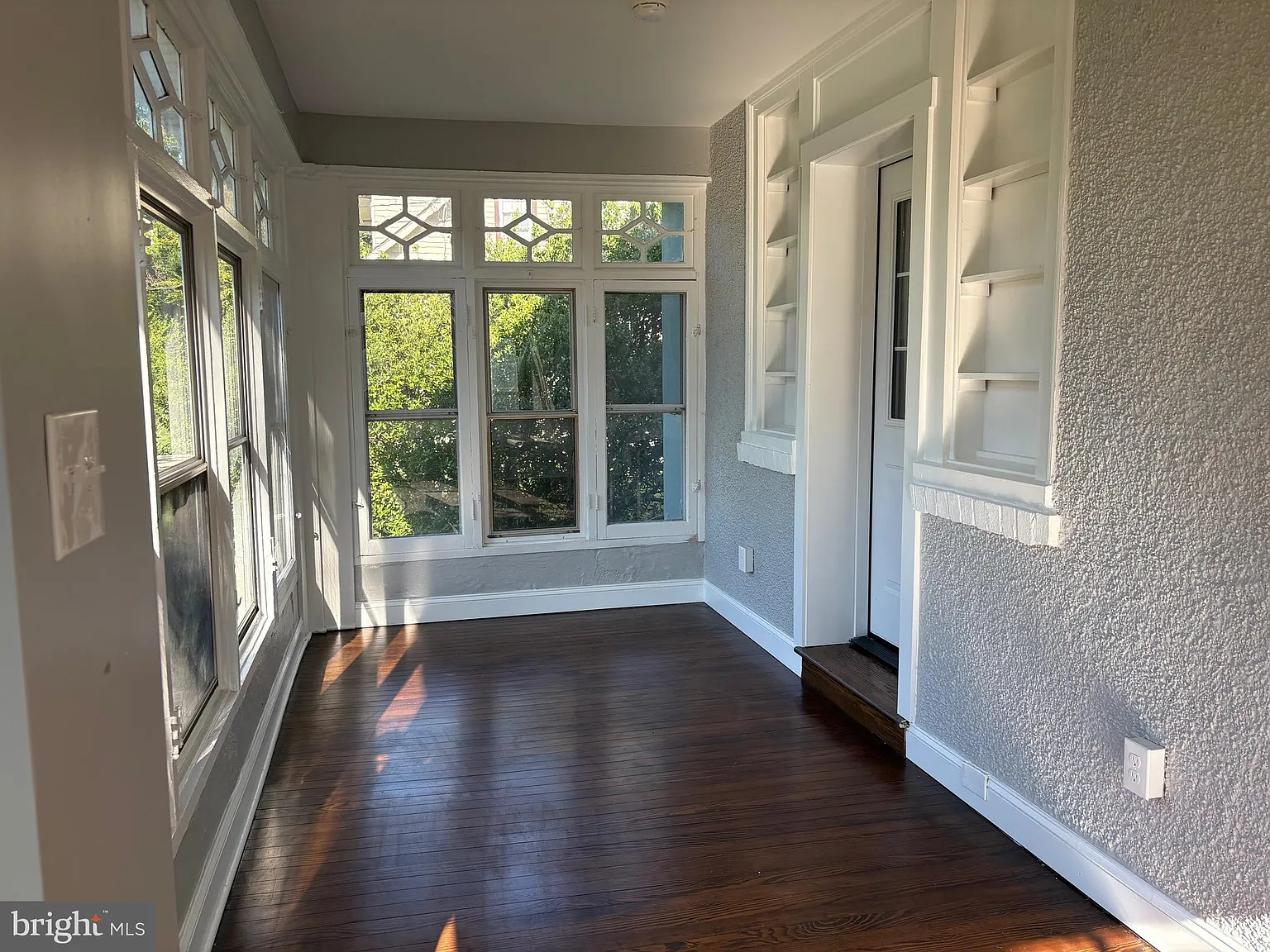 1 bed, 1432 sqft, $1,800 — Photo 2