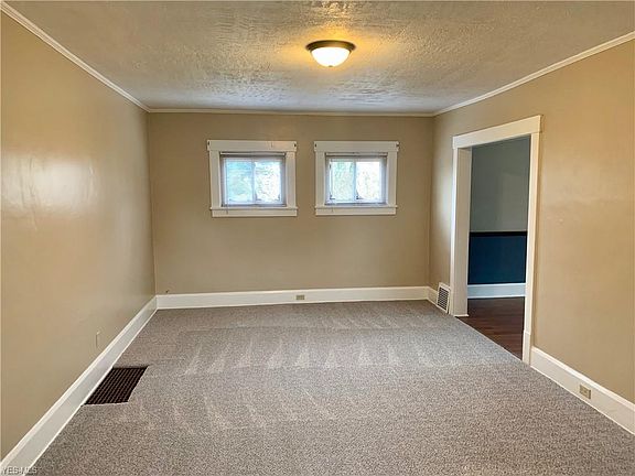 5th image of 312 Ickes Ct