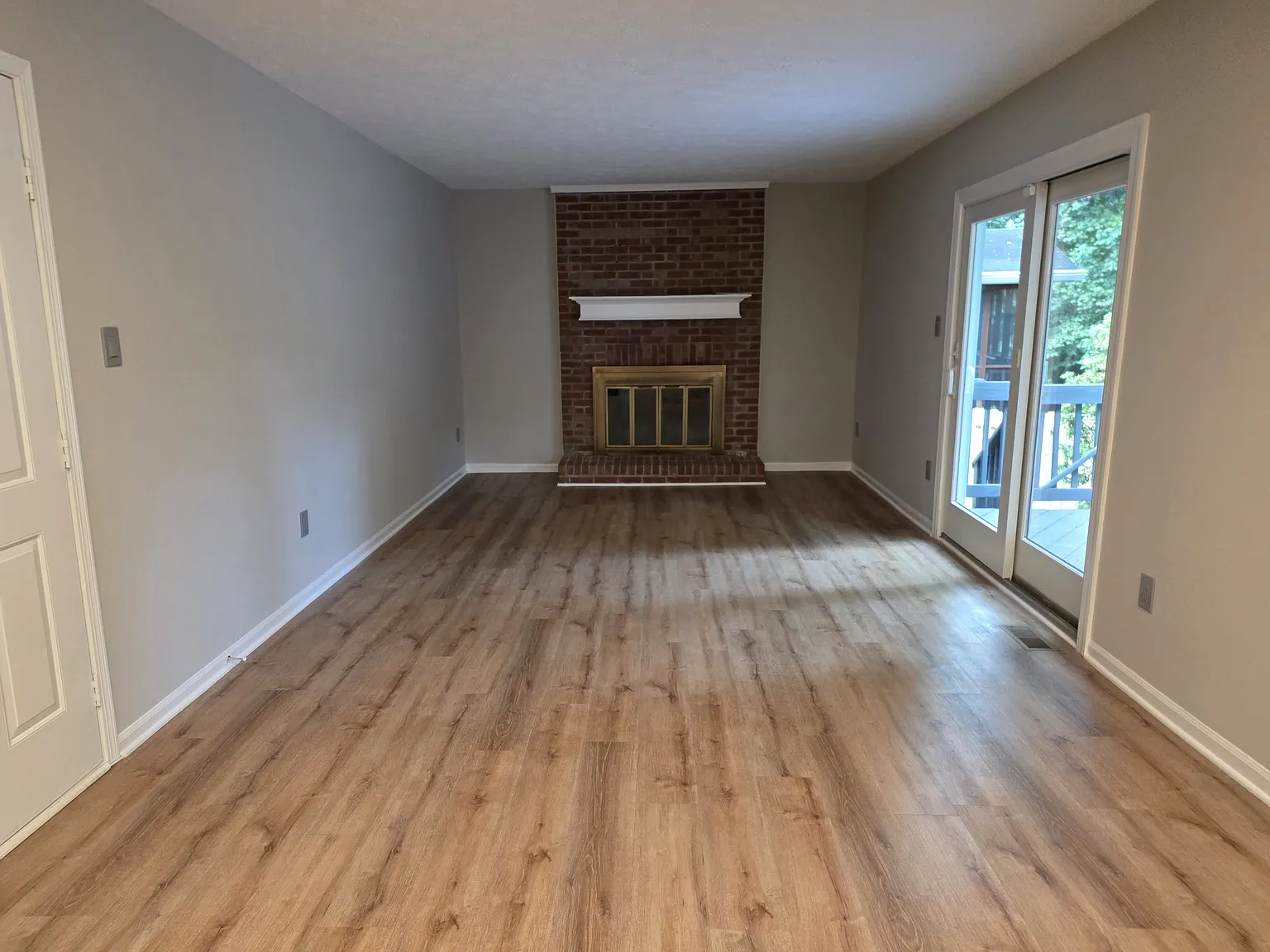 3 bed, 2.5 bath, 1553 sqft, $3,550 — Photo 3