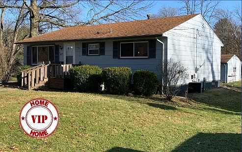 1st image of 827 Edison St