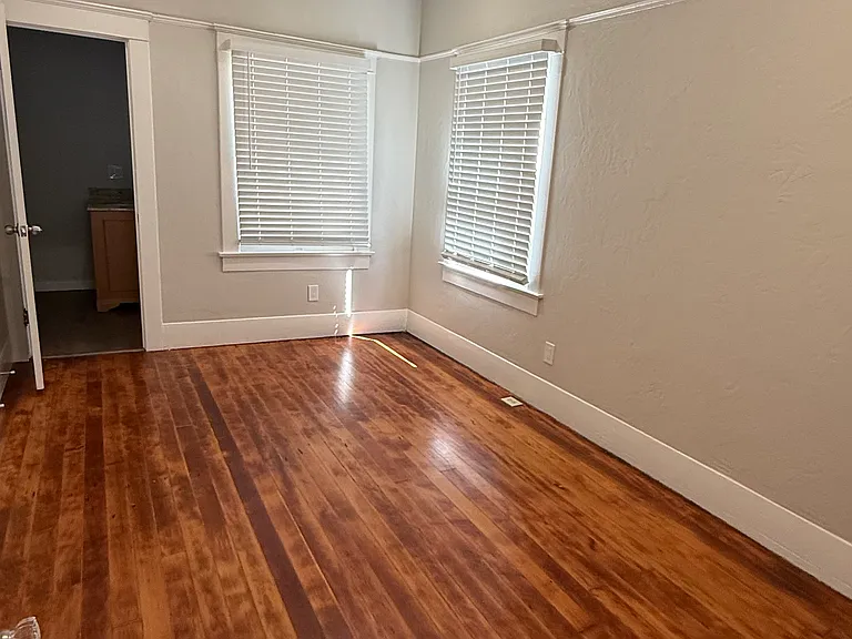 161 E Pearl St #161 — Photo 9