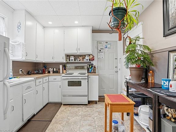 5th image of 55 Chatham St