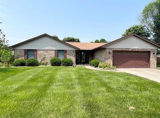 325 Big Bend Blvd, Swansea, IL