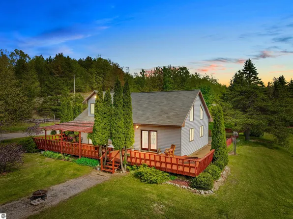 10628 W Packingham Rd, Manton, MI 49663