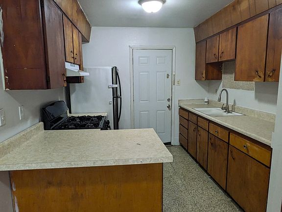 5th image of 2301 Lafayette St APT 10