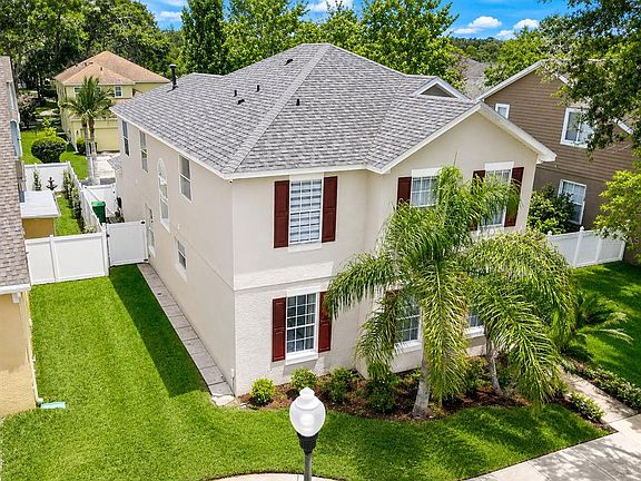 3rd image of 644 AUTUMN OAKS LOOP