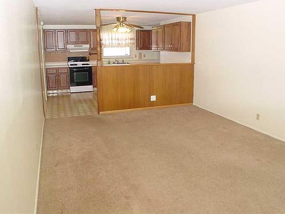 4th image of 9321 Granville Ln