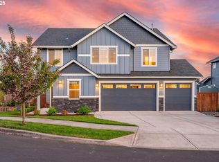 37020 Salmonberry St, Sandy, OR 97055