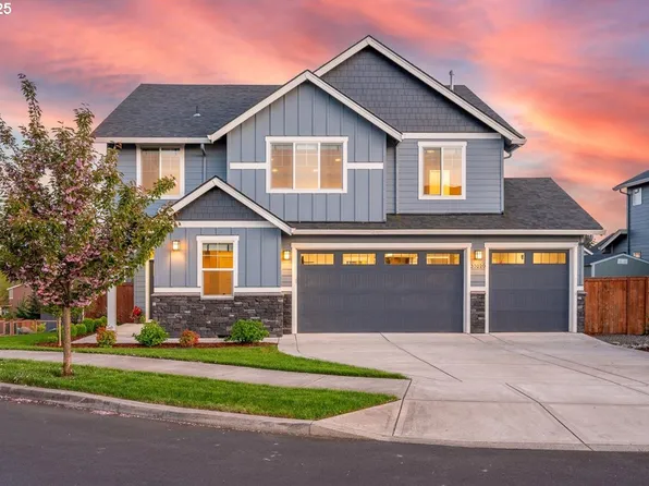 37020 Salmonberry St, Sandy, OR 97055