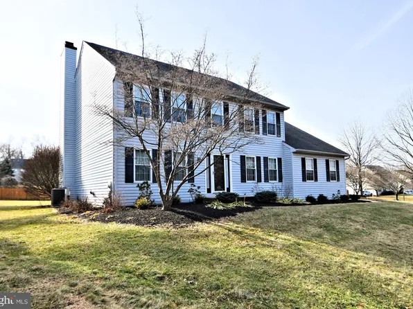 85 Forest Trail Dr, Lansdale, PA 19446