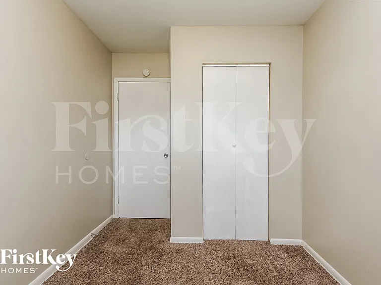 1425 Western Dr — Photo 12