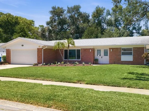 6477 33rd Ave N, Saint Petersburg, FL 33710