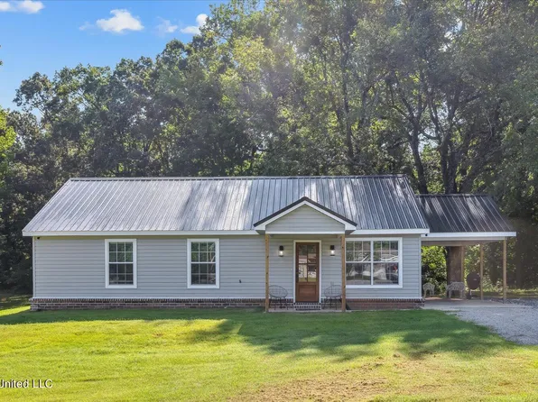 285 Sandidge Dr, Byhalia, MS 38611