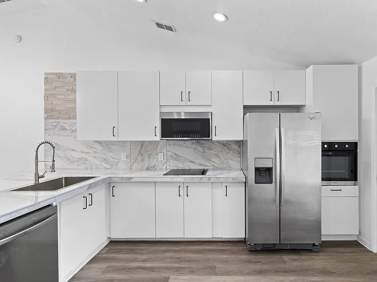 1601 Perdido Ct — Photo 3