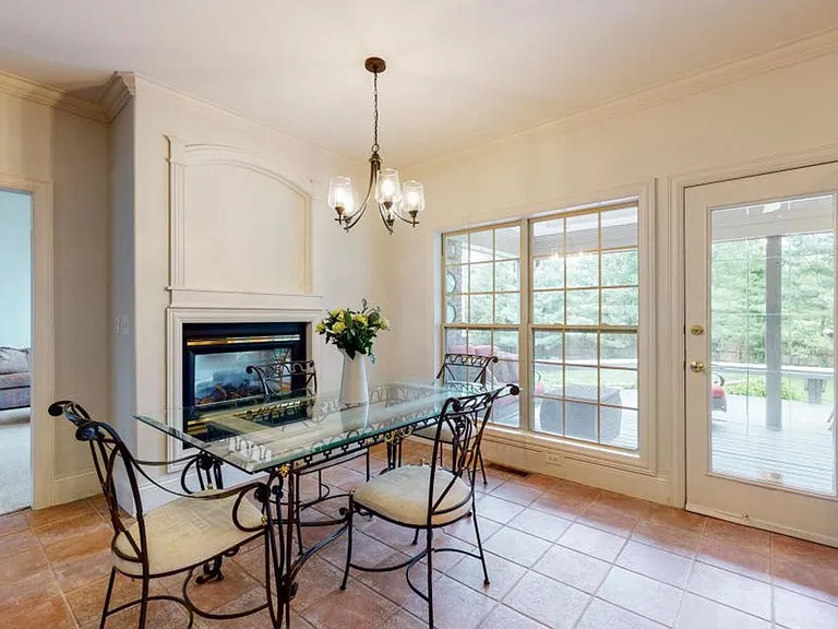 7703 Wolfpen Ridge Dr — Photo 9