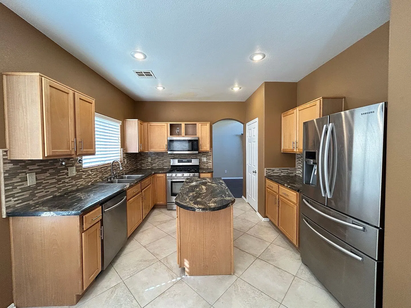 Cozy Home in Gated Community with 3-Bedrooms! — Photo 4
