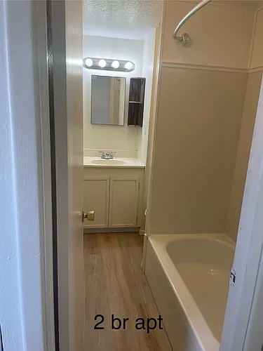 240 S Jefferson St #2 Photo 1