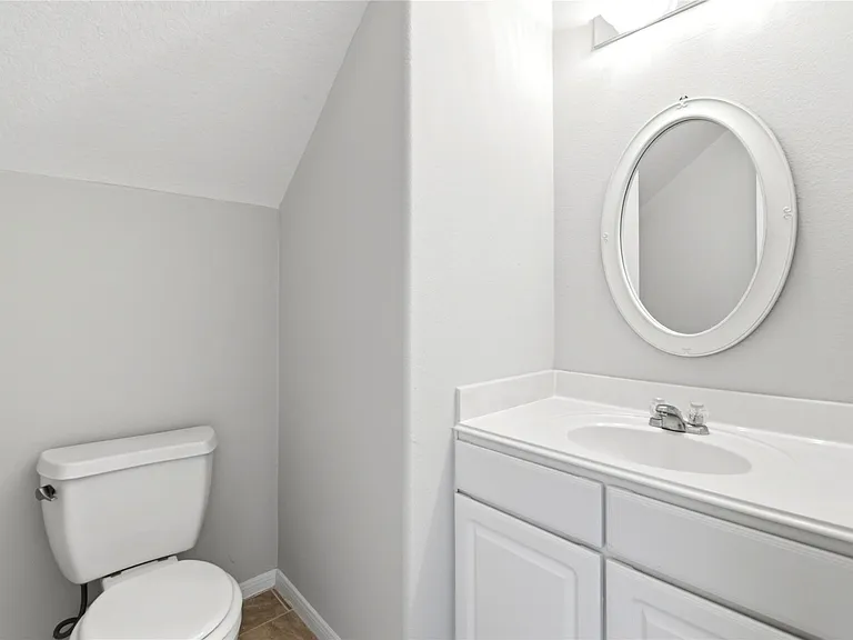 1107 Northgate Springs Dr — Photo 17