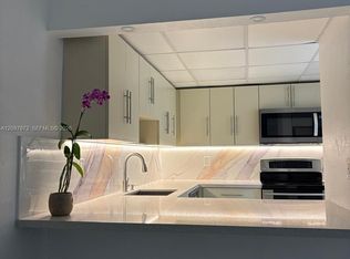 6930 Miami Gardens Dr APT 1-103, Hialeah, FL 33015