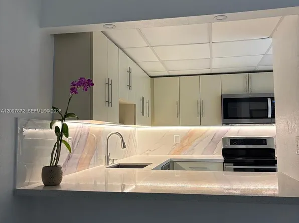 6930 Miami Gardens Dr APT 1-103, Hialeah, FL 33015
