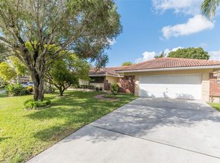 Hawkes Bluff, Davie, FL 33331