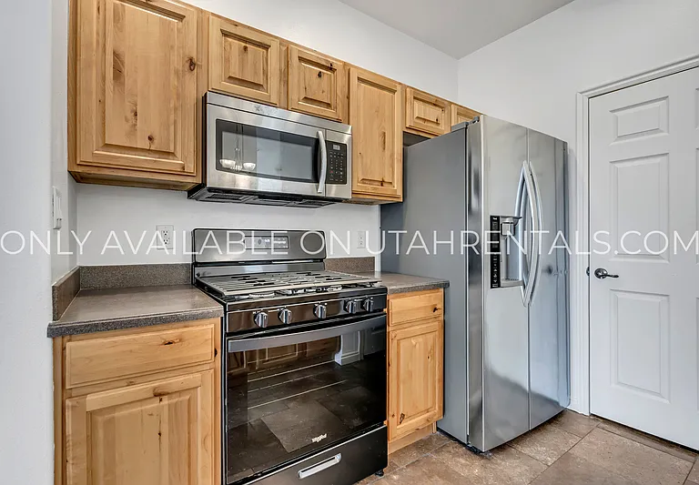 1028 Canyon Vista Rd #3 — Photo 10
