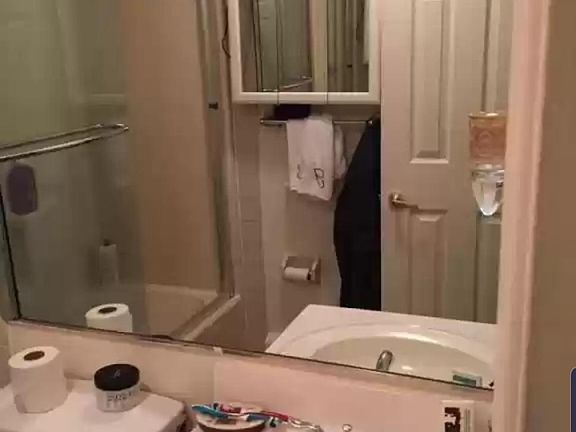3rd image of 212 Cotter Ave APT 2
