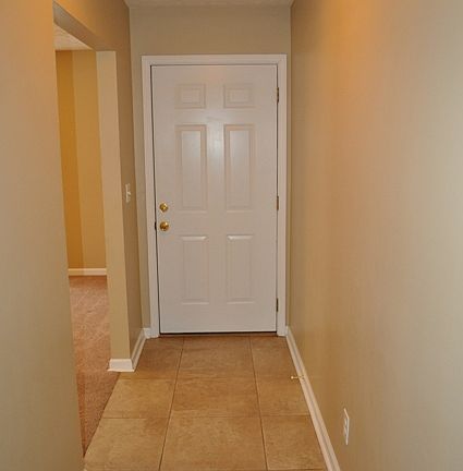 2nd image of 425 Glade Park Dr