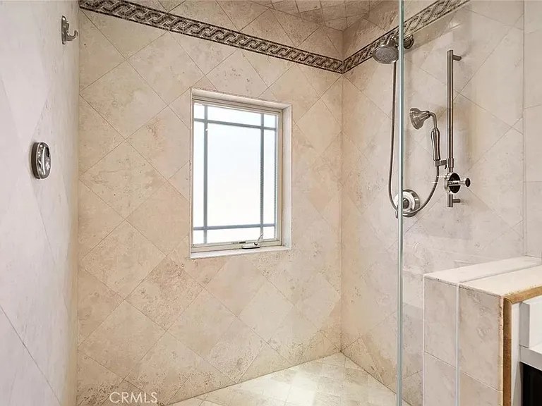 15014 Valleyheart Dr — Photo 24