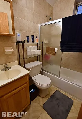 Rented by REAL New York | media 25