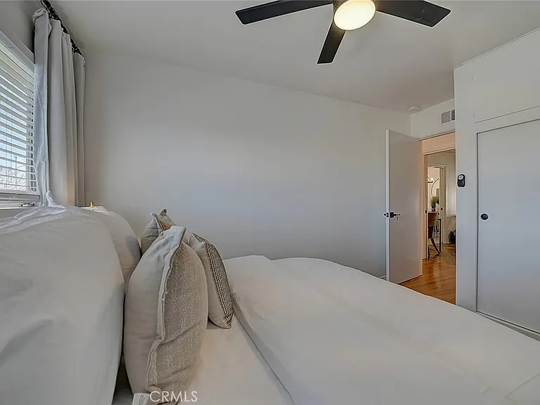 444 N Shattuck Pl — Photo 58