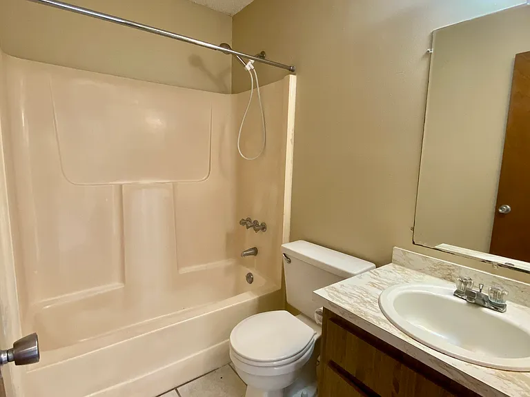 20004 Suncrest Dr — Photo 7