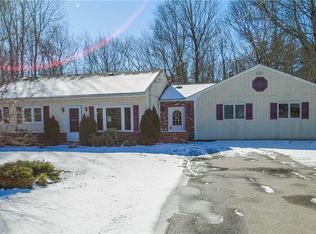 138 Bishop Hill Rd, Johnston, RI 02919