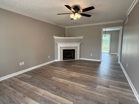 Photo is similar to unit